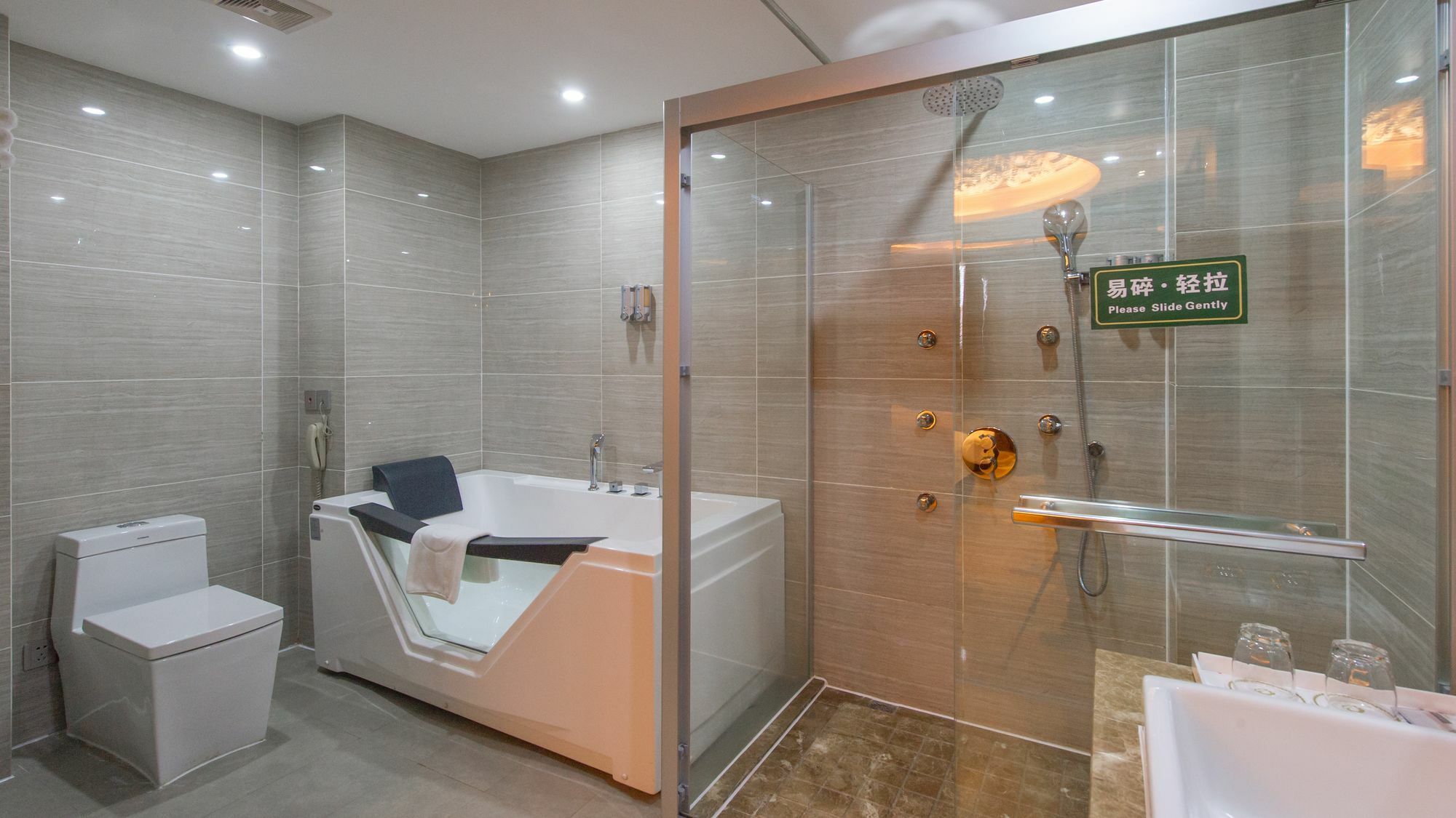 Mingfeng International Hotel Guilin Esterno foto